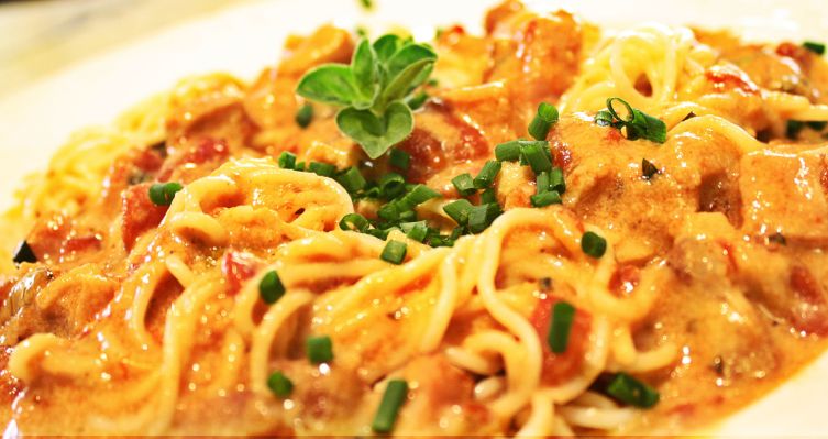 fabulousfaresisters.com