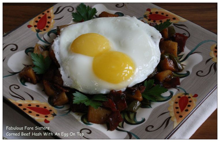 corned-beef-hash-with-an-egg-on-top-1